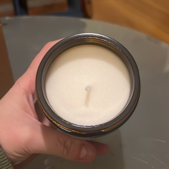 Big Hug in a Jar candle - Picture 3 of 5